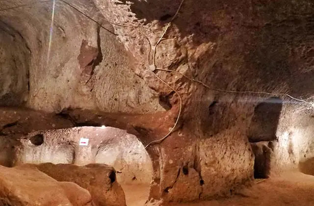 Ağırnas Yer Altı Şehri