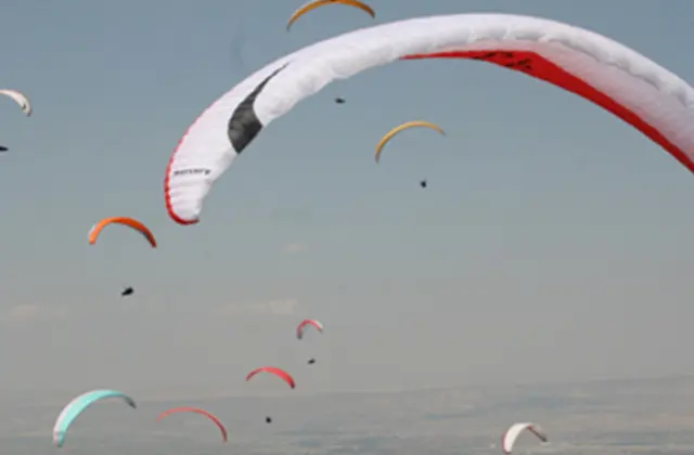 Ali Dağı Yamaç Paraşütü
