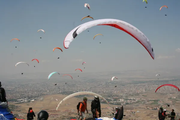 Ali Dağı Yamaç Paraşütü