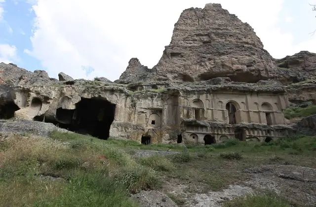 Erdemli Kilise