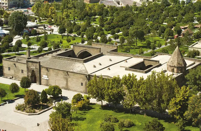 Gevher Nesibe Dârüşşifâsı Ve Tıp Medresesi