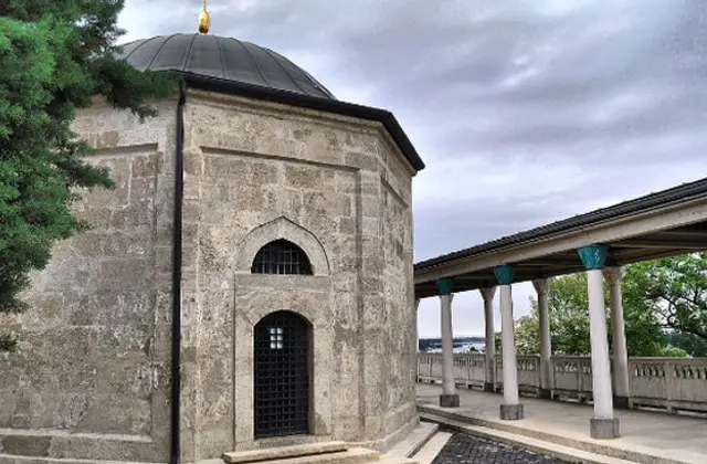 Gül Baba Türbesi