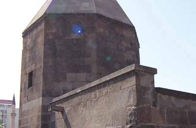 Han Kümbeti