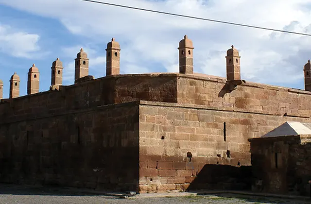 Kara Mustafa Paşa Kervansarayı