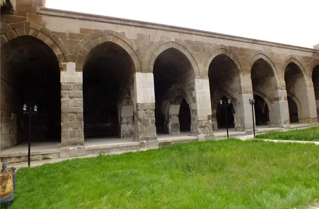 Karatay Kervansarayı