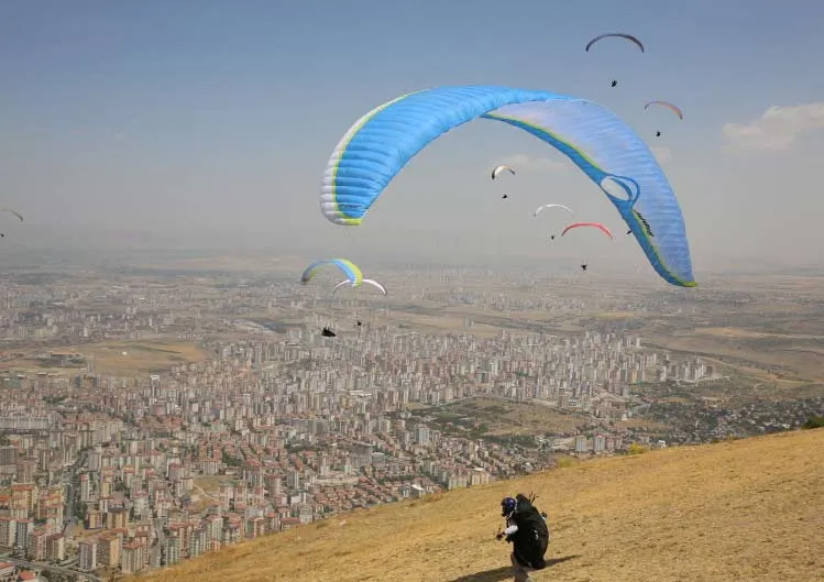 Kayseri Yamaç Paraşütü Paragliding