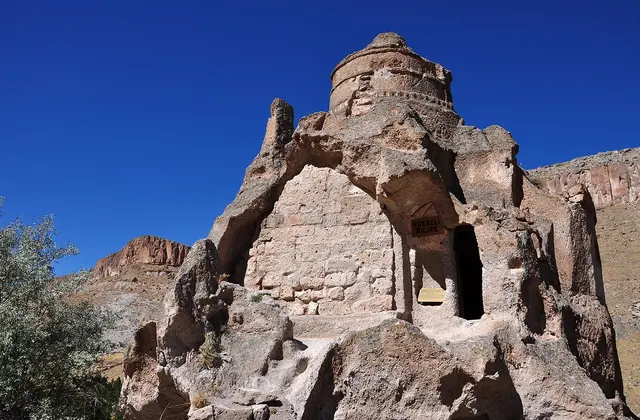 Kubbeli Kilisesi