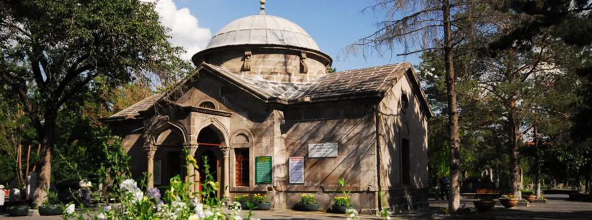 Seyyid Burhaneddin Türbesi