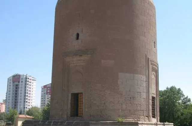 Sırçalı Kümbet