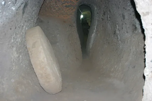 Talas Ali Dağı Yer Altı Şehri